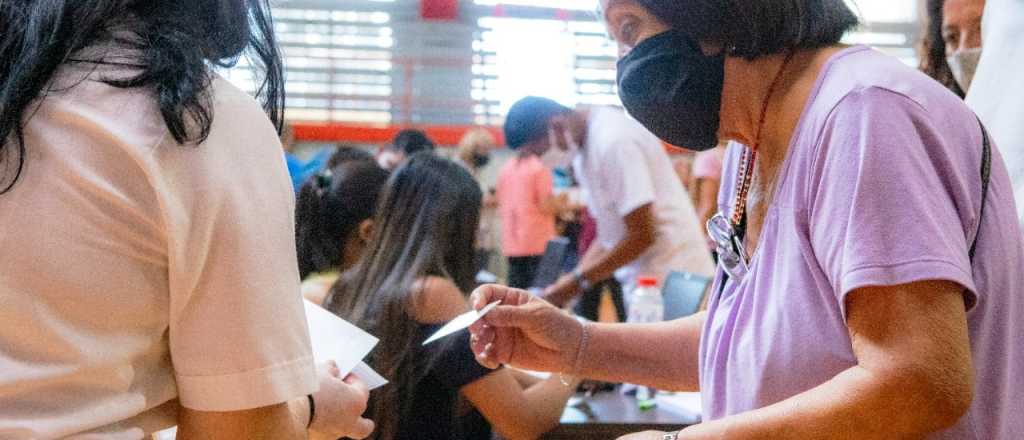 Vizzotti descart&oacute; por ahora hacer obligatoria la vacuna contra el Covid