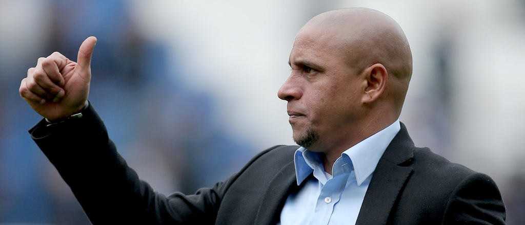 El equipo que quiere contratar a Roberto Carlos como su pr&oacute;ximo DT