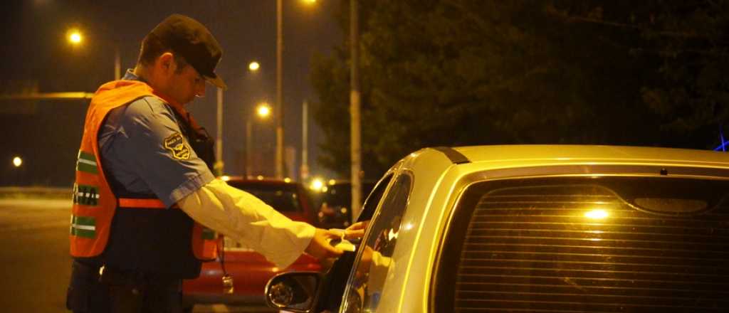 Peleaba con un amigo, lo pararon y comprobaron que conducía muy borracho