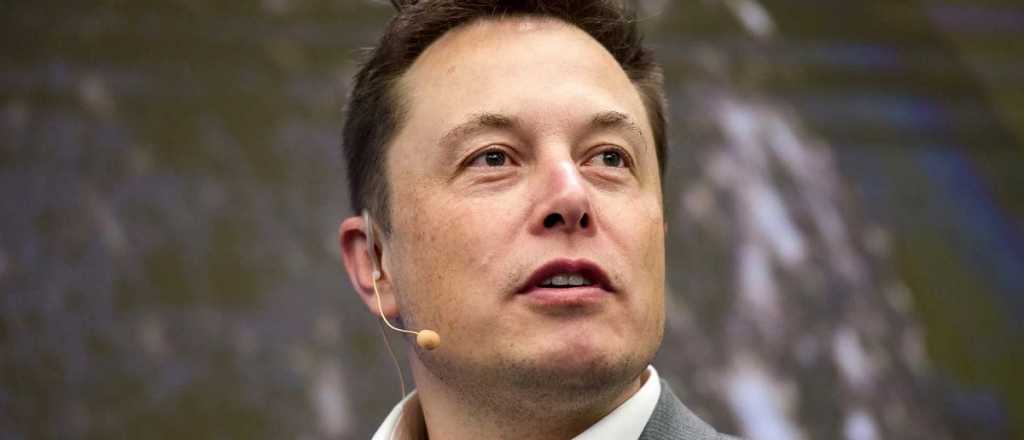 Elon Musk utilizó la técnica del "silencio incómodo" en plena entrevista