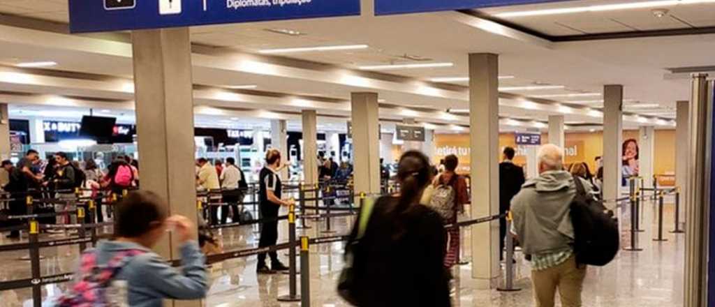 Los extranjeros podrán vender hasta US$5.000 al tipo de cambio financiero