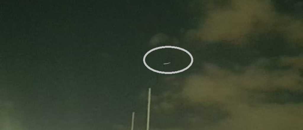 Mendocinos alertaron sobre extrañas luces en el cielo