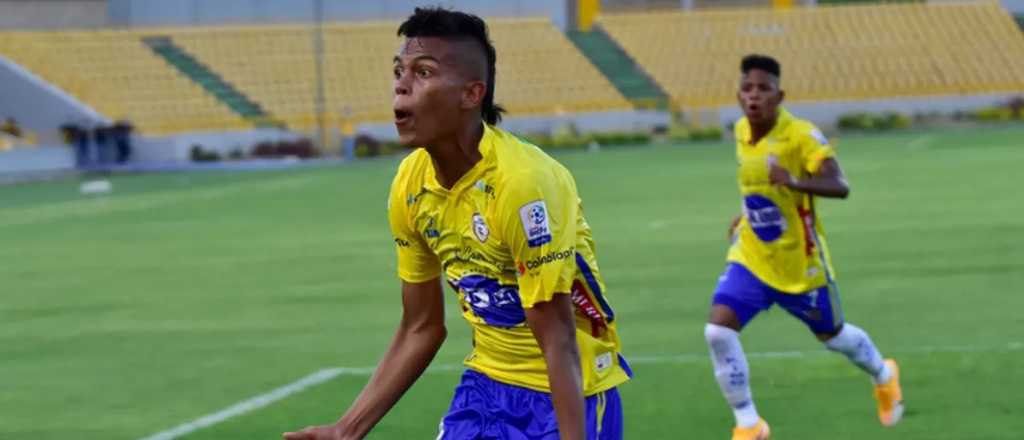 Kalaz&aacute;n Su&aacute;rez, lateral colombiano de 19 a&ntilde;os, nuevo refuerzo del Tomba