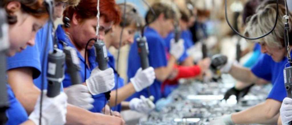 El bono de $24 mil para trabajadores privados fue oficializado por el Gobierno