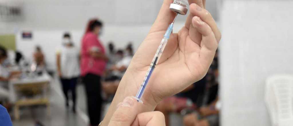 Comenzó la vacunación gratis en las farmacias de Mendoza