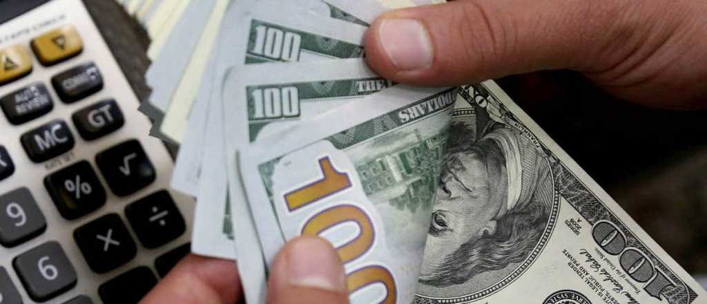 Un referente de la UIA explicó por qué faltan dólares en la Argentina