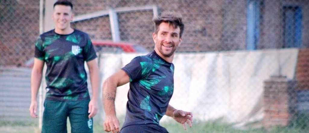 Maxi Rodríguez, Scocco y Ponzio, presentados en los clubes de sus pueblos