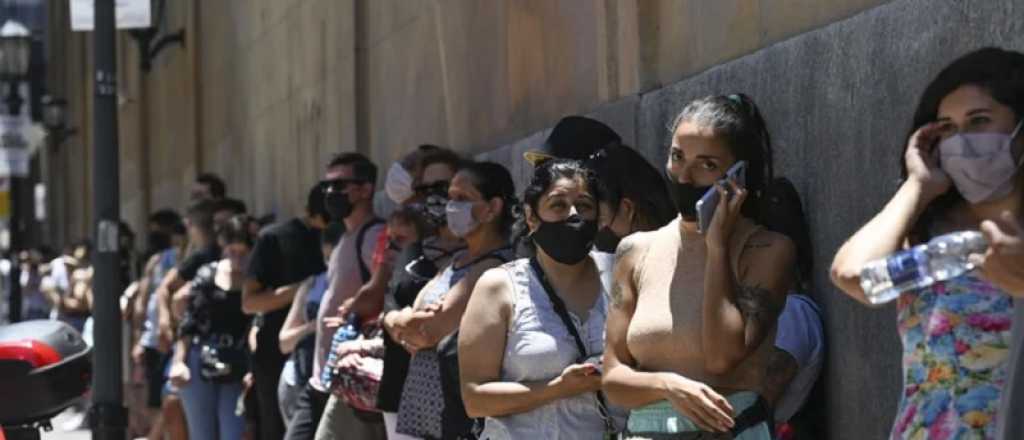 Más de 65 mil contagios y 51 muertos en la Argentina este domingo