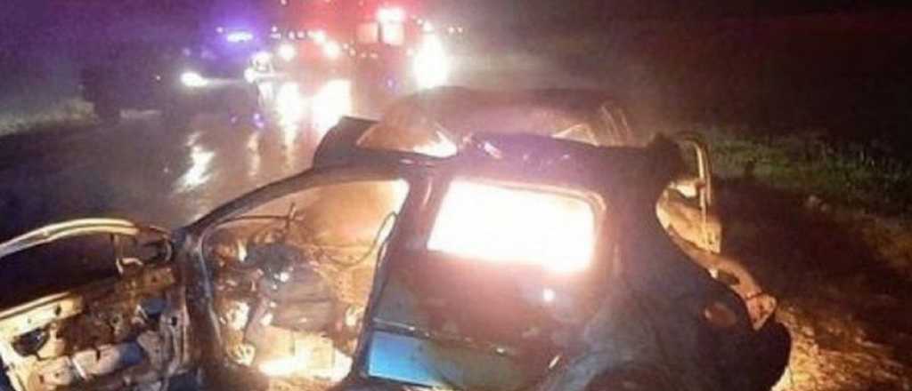 Murieron cinco integrantes de una familia en un choque frontal en C&oacute;rdoba