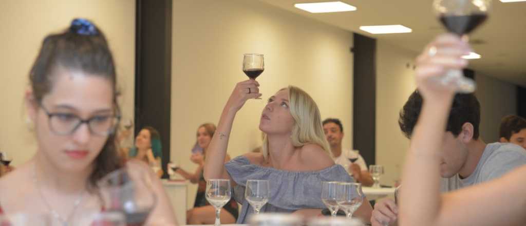 Tunuyán y el INV brindarán un curso gratuito de degustación de vinos