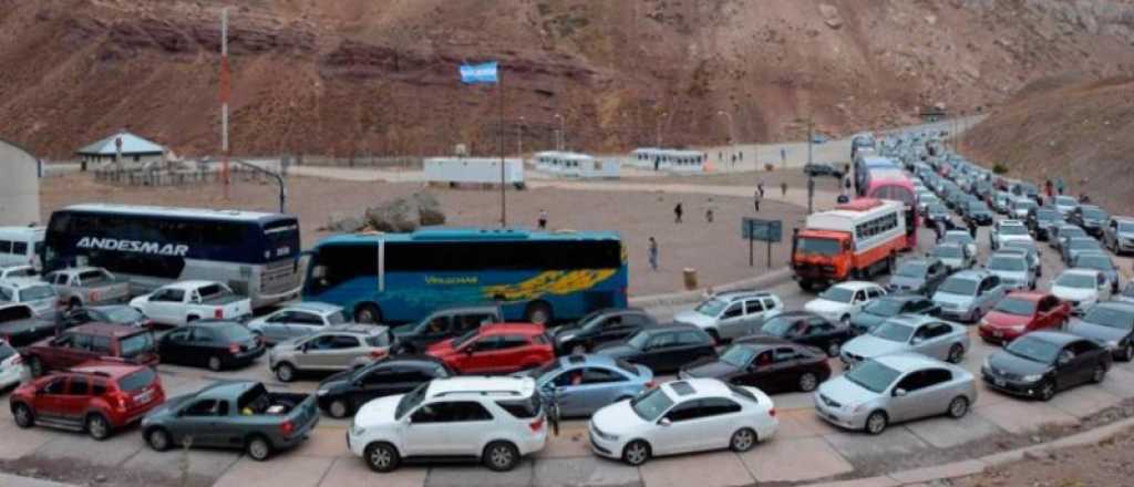 Chile habilit&oacute; el paso de turistas argentinos