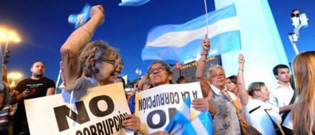 Argentina retrocedió 18 lugares en el ránking que mide la corrupción
