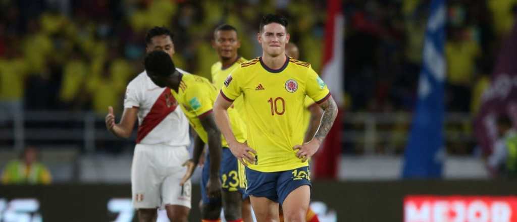 Videos: furia cruzada entre hinchas y jugadores de la Selecci&oacute;n de Colombia