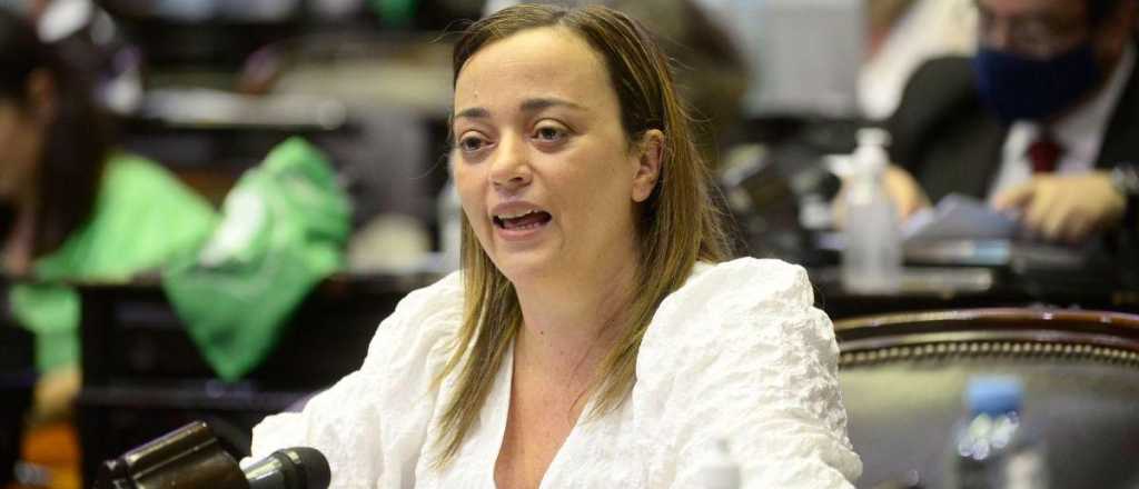 Cecilia Moreau renunció como vicepresidenta del bloque de diputados del FdT