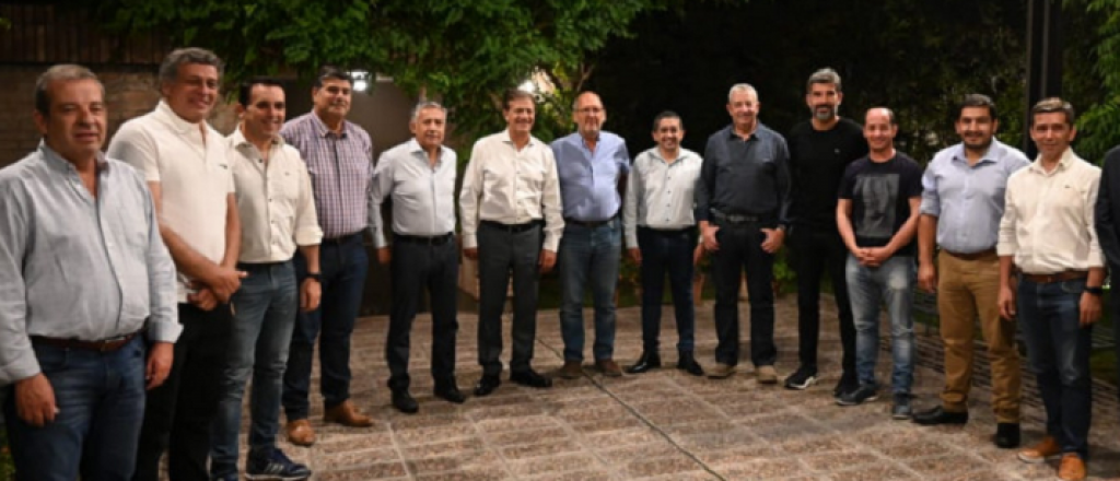 Agua y voto: el plan hídrico de Suarez y el "cambio climático" electoral