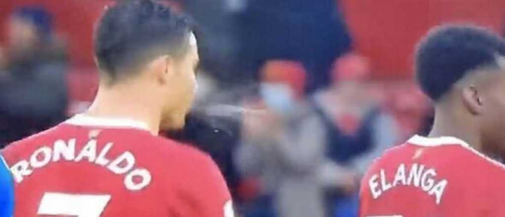 El video de la polémica: ¿Cristiano escupió a su compañero de equipo?