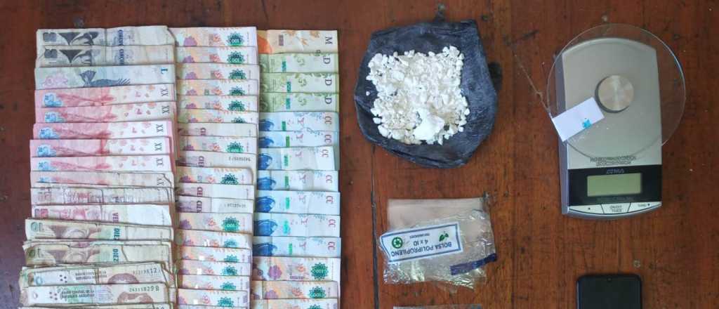 Secuestraron cocaína y más de 10 mil pesos en efectivo en Ciudad