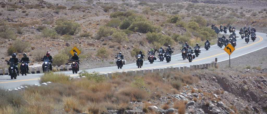 Llegan los motoqueros a Las Heras para un encuentro internacional