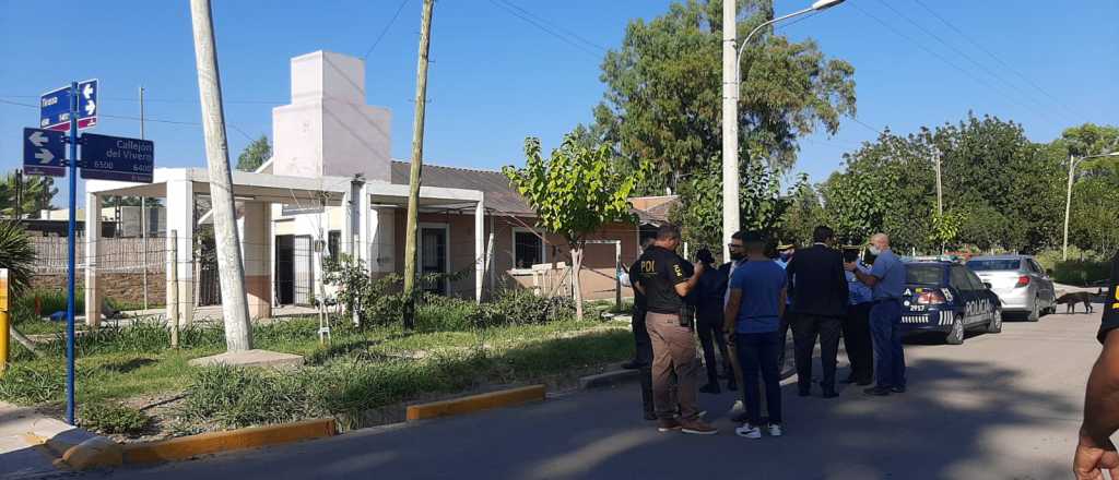El padre de los hijos, el novio y la ex: los detenidos por el femicidio de la policía