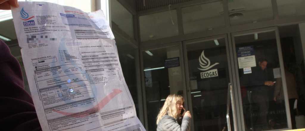 Por pedido del FMI, el Gobierno aumentará el gas y la luz hasta 200%