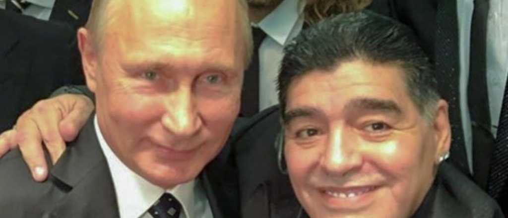 Video: el día que Maradona trató a Putin como "uno más"