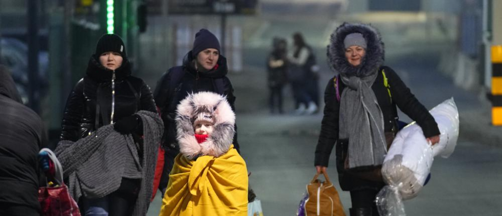 Seg&uacute;n la ONU m&aacute;s de 368.000 personas ya han huido de Ucrania