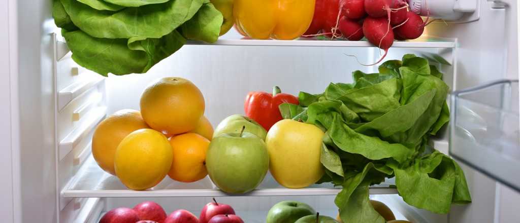 Frutas y verduras que no deberías guardar en la heladera y por qué