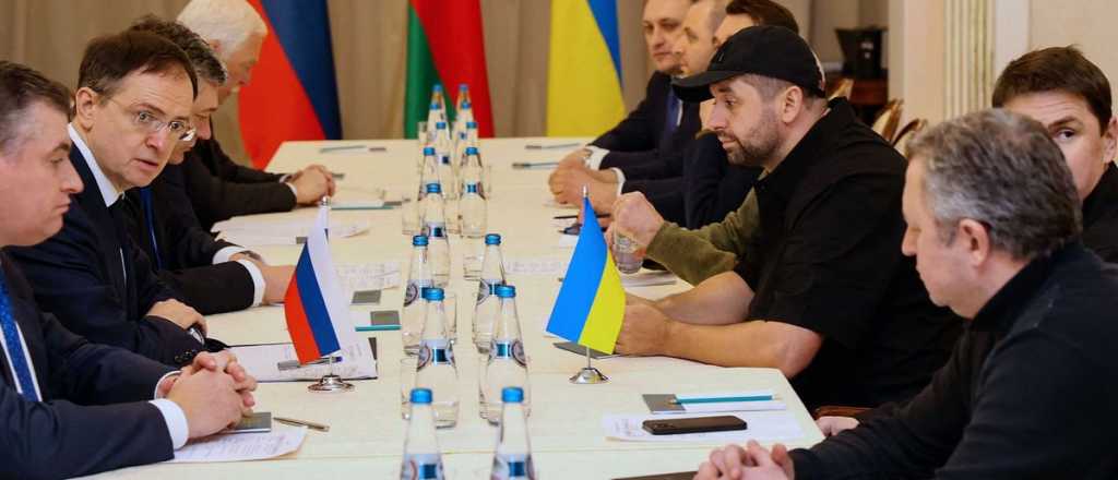 Qué pidieron Ucrania y Rusia en su primera reunión