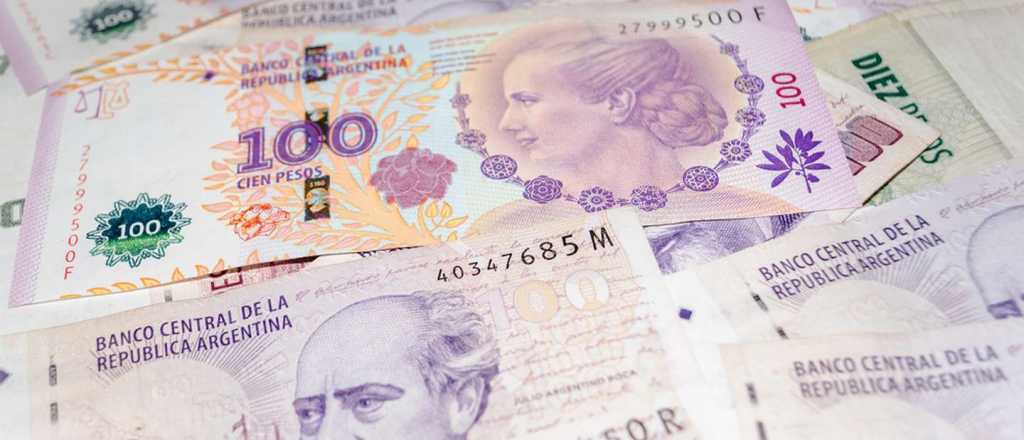 Por qu&eacute; se venden billetes de $100 a $15.000 en Mercado Libre