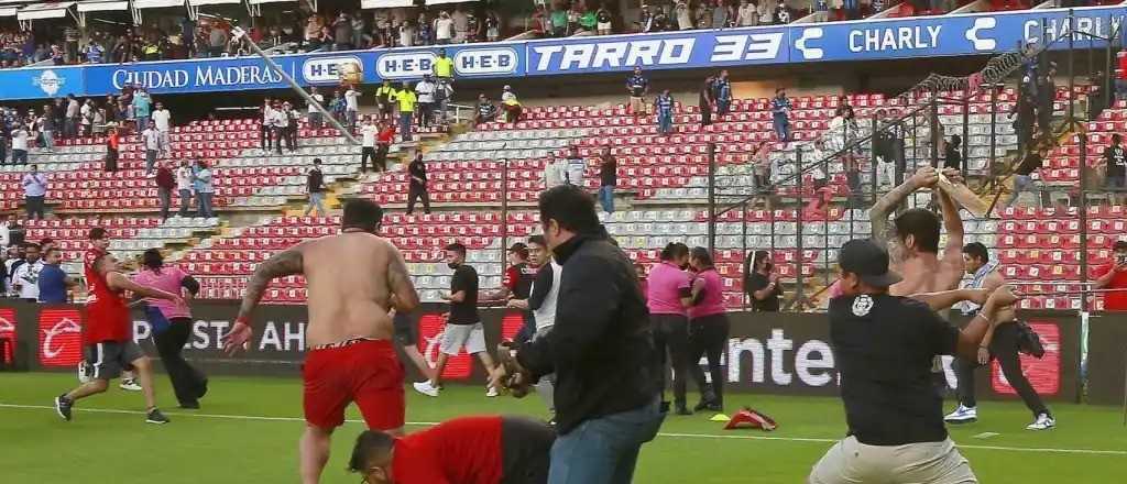 Habr&iacute;a m&aacute;s de 10 muertos por la batalla campal en Quer&eacute;taro-Atlas