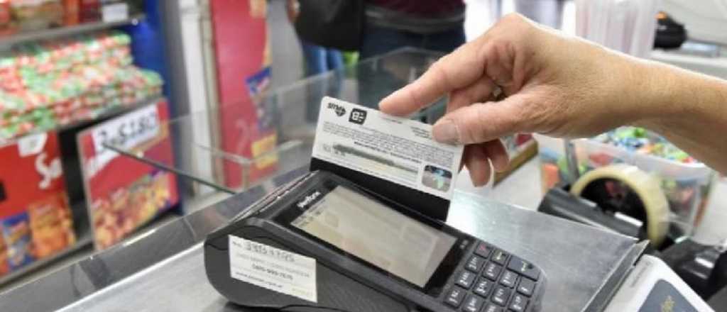 Con bajas en todos los rubros, las ventas minoristas cayeron 4,2% interanual