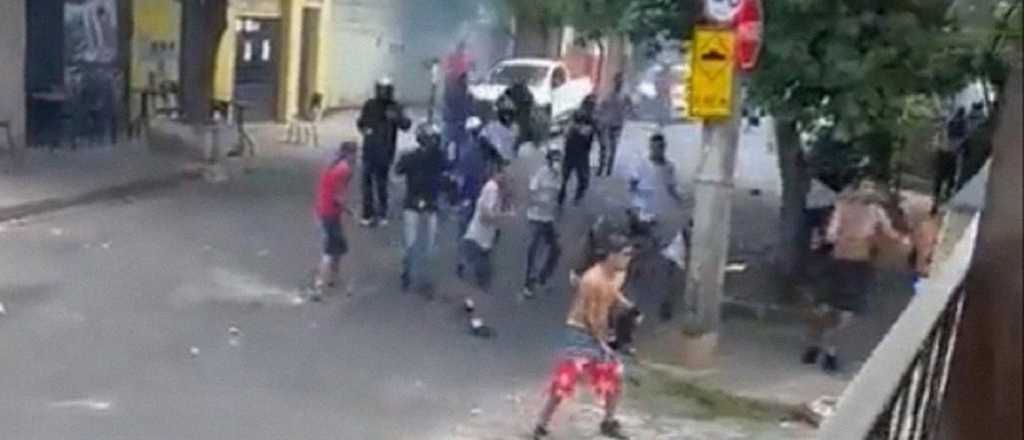 Video: al menos un muerto tras brutal pelea entre hinchas en Brasil