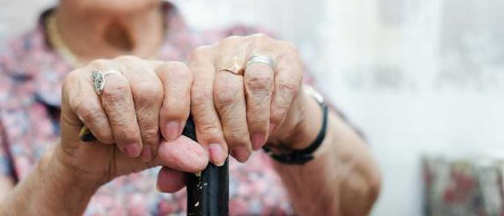 Le vaciaron la cuenta a una jubilada de Alvear con el "cuento del tío"