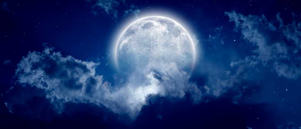 &iquest;Qu&eacute; es la luna azul y por qu&eacute; no se ve as&iacute;?
