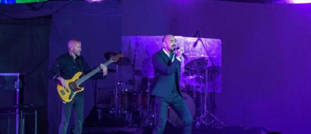 Abel Pintos present&oacute; su nuevo &aacute;lbum y se fue ovacionado