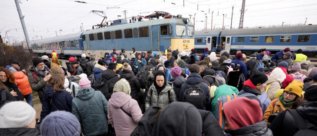 Rusia permitirá nuevos corredores humanitarios y Ucrania lo rechaza