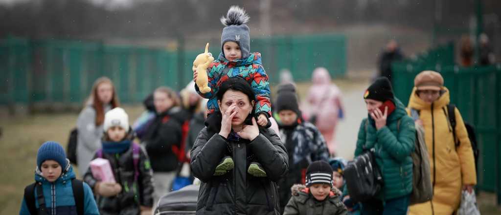 Impulsado por la guerra en Ucrania, los refugiados en el mundo son 100 millones