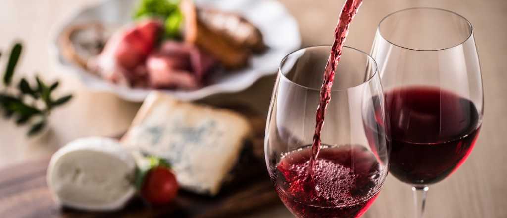 Beber vino con las comidas se asocia a un menor riesgo de diabetes