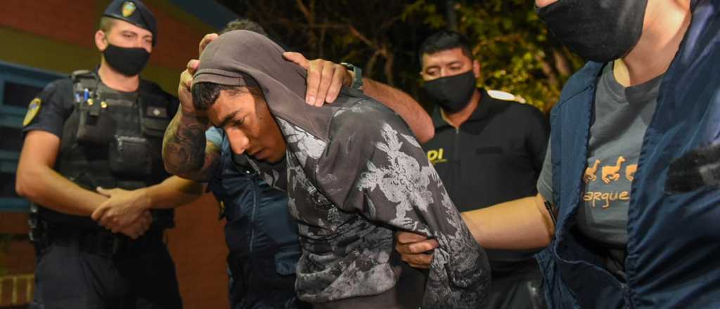 Video: as&iacute; llegaba a la comisar&iacute;a el sospechoso del crimen de Fern&aacute;ndez