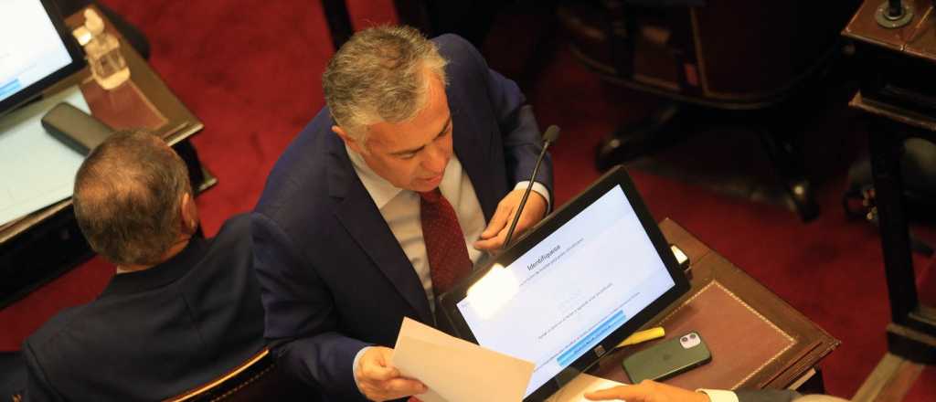 Cornejo calificó de "vergonzosa" la jugada de CFK en el Senado