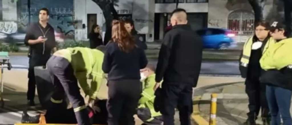 Video: evitó un control de tránsito, atropelló y arrastró a un inspector