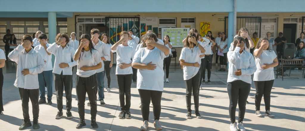 El emotivo acto por el Día de la Memoria de alumnos de Guaymallén
