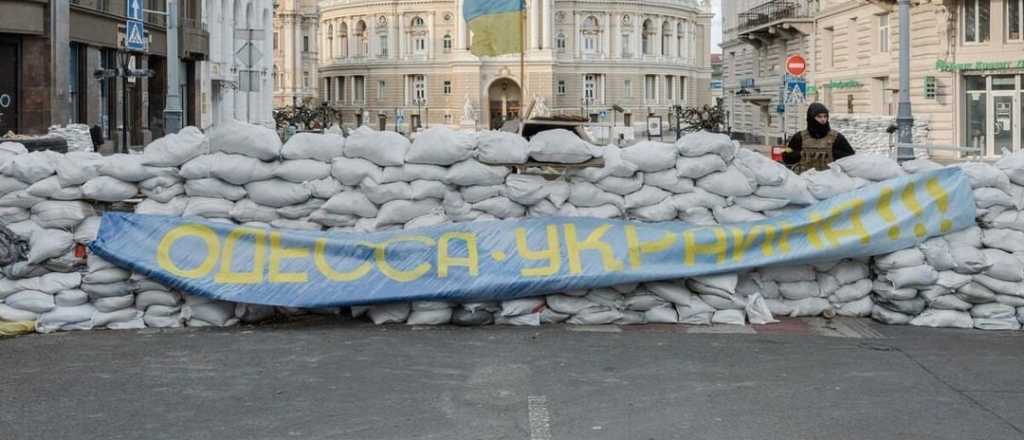 Un mes de invasión rusa: ¡Gloria a Ucrania! 