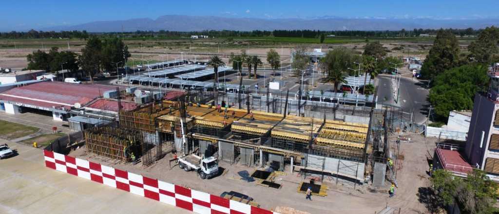 La mendocina Procon terminar&aacute; el aeropuerto de San Juan