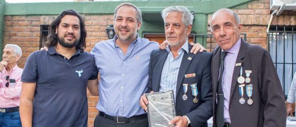 Maip&uacute; entreg&oacute; placas a ex combatientes de Malvinas