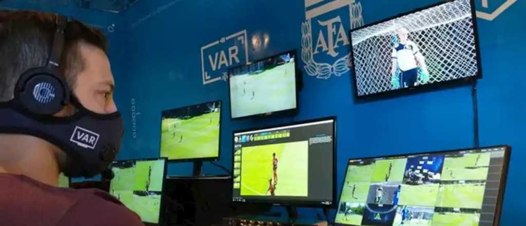 El VAR debuta en el fútbol argentino: cuándo y cómo se aplica