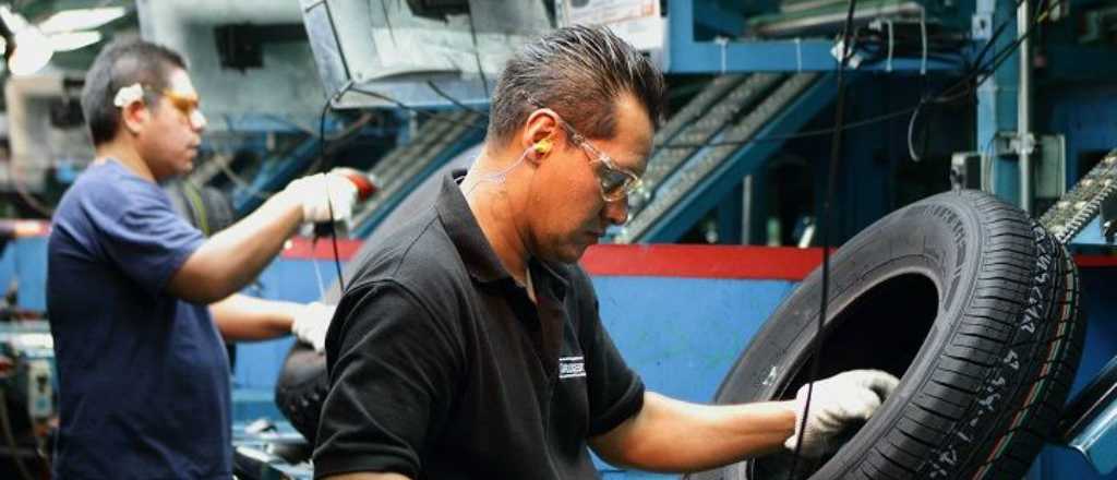 Vuelve el conflicto por los neum&aacute;ticos y temen faltante