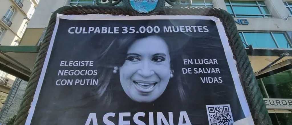 La causa por los afiches contra Cristina Kirchner ya tiene cuatro imputados