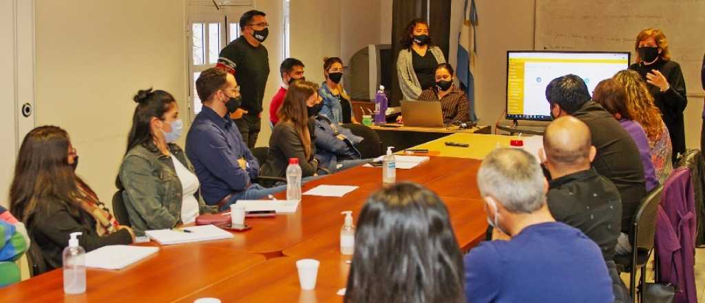 Administraci&oacute;n p&uacute;blica: mayo es el limite para vuelta a la presencialidad