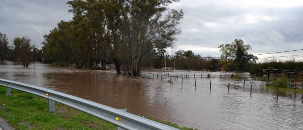 Tormentas: encontraron muerto al niño que cayó en un arroyo en Pilar